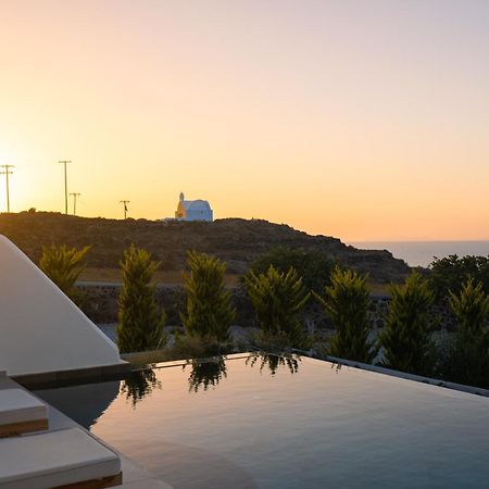 Saint John Oia-Exclusive Private Heated Pool Villas 外观 照片