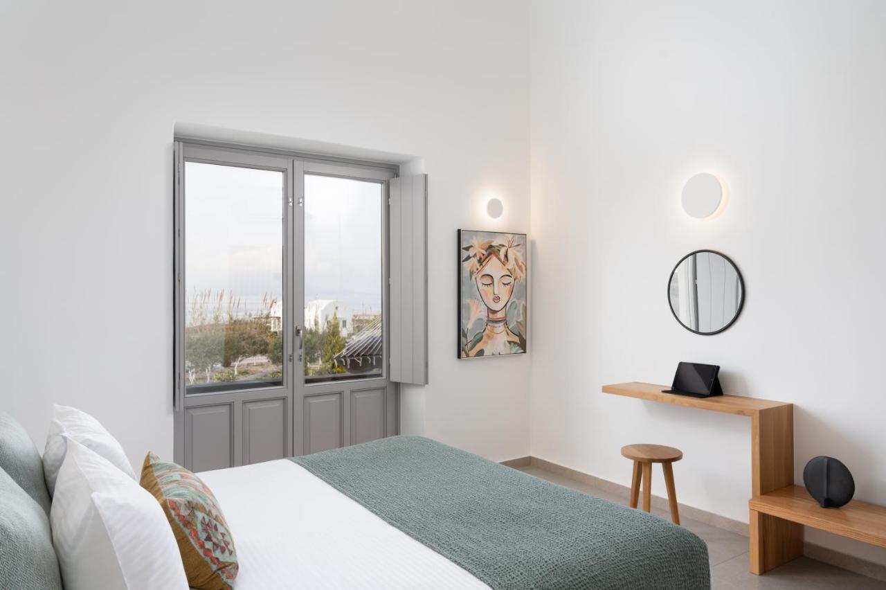 Saint John Oia-Exclusive Private Heated Pool Villas 外观 照片