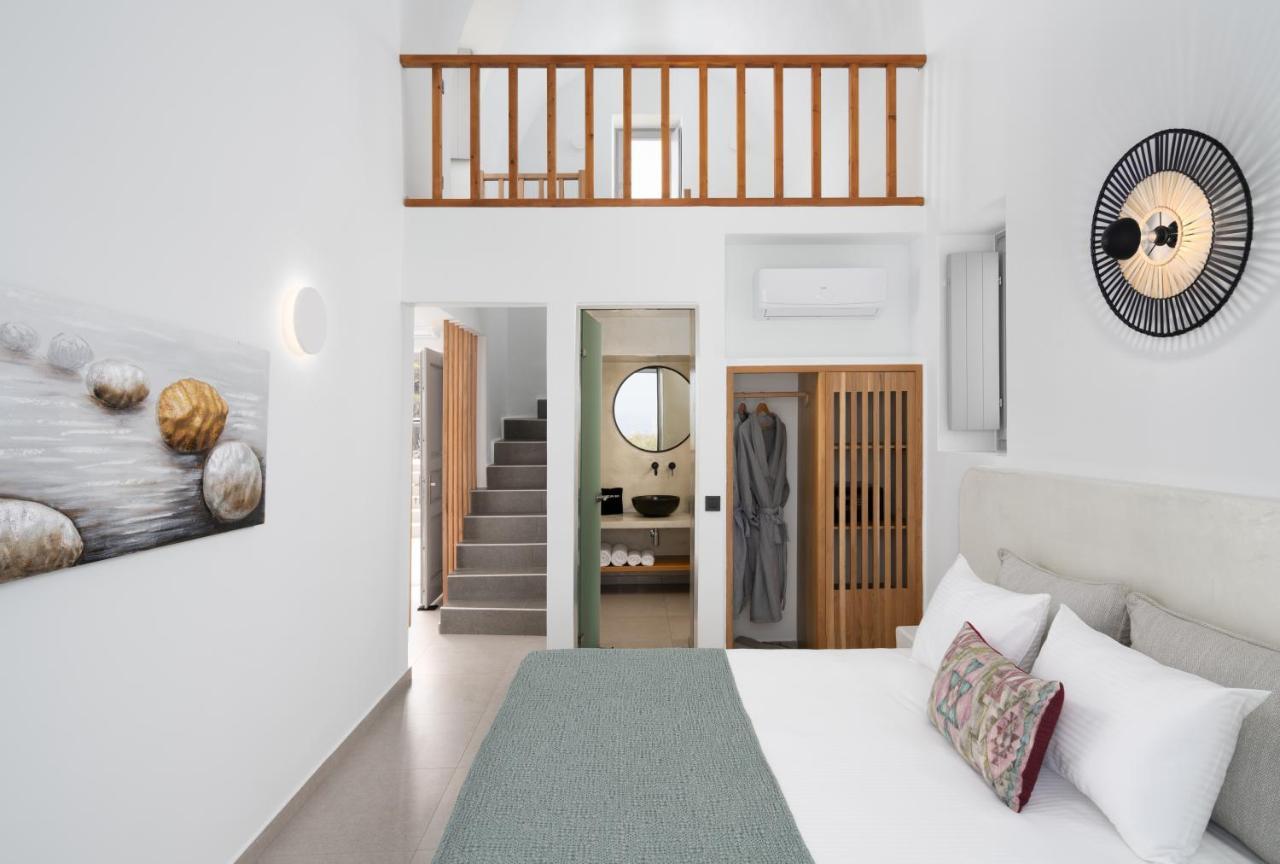 Saint John Oia-Exclusive Private Heated Pool Villas 外观 照片