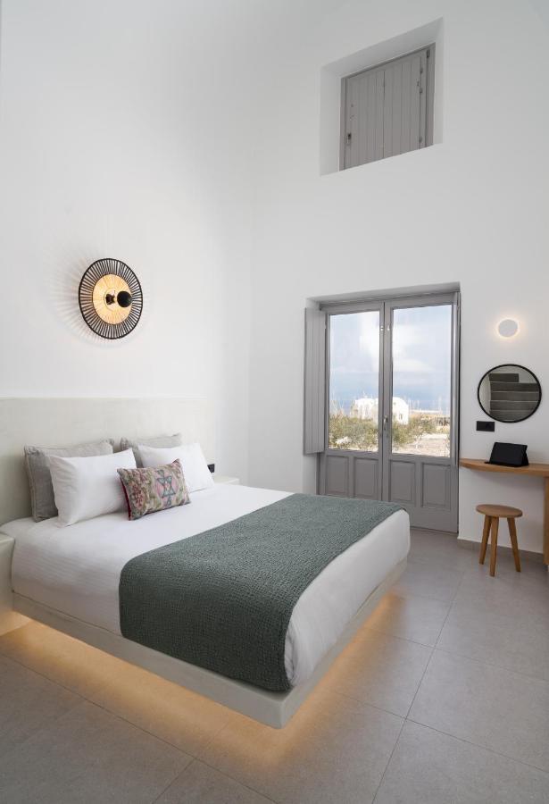 Saint John Oia-Exclusive Private Heated Pool Villas 外观 照片