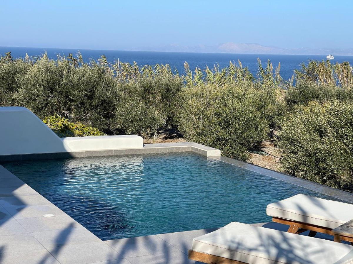 Saint John Oia-Exclusive Private Heated Pool Villas 外观 照片