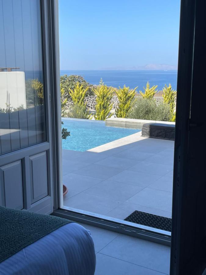 Saint John Oia-Exclusive Private Heated Pool Villas 外观 照片