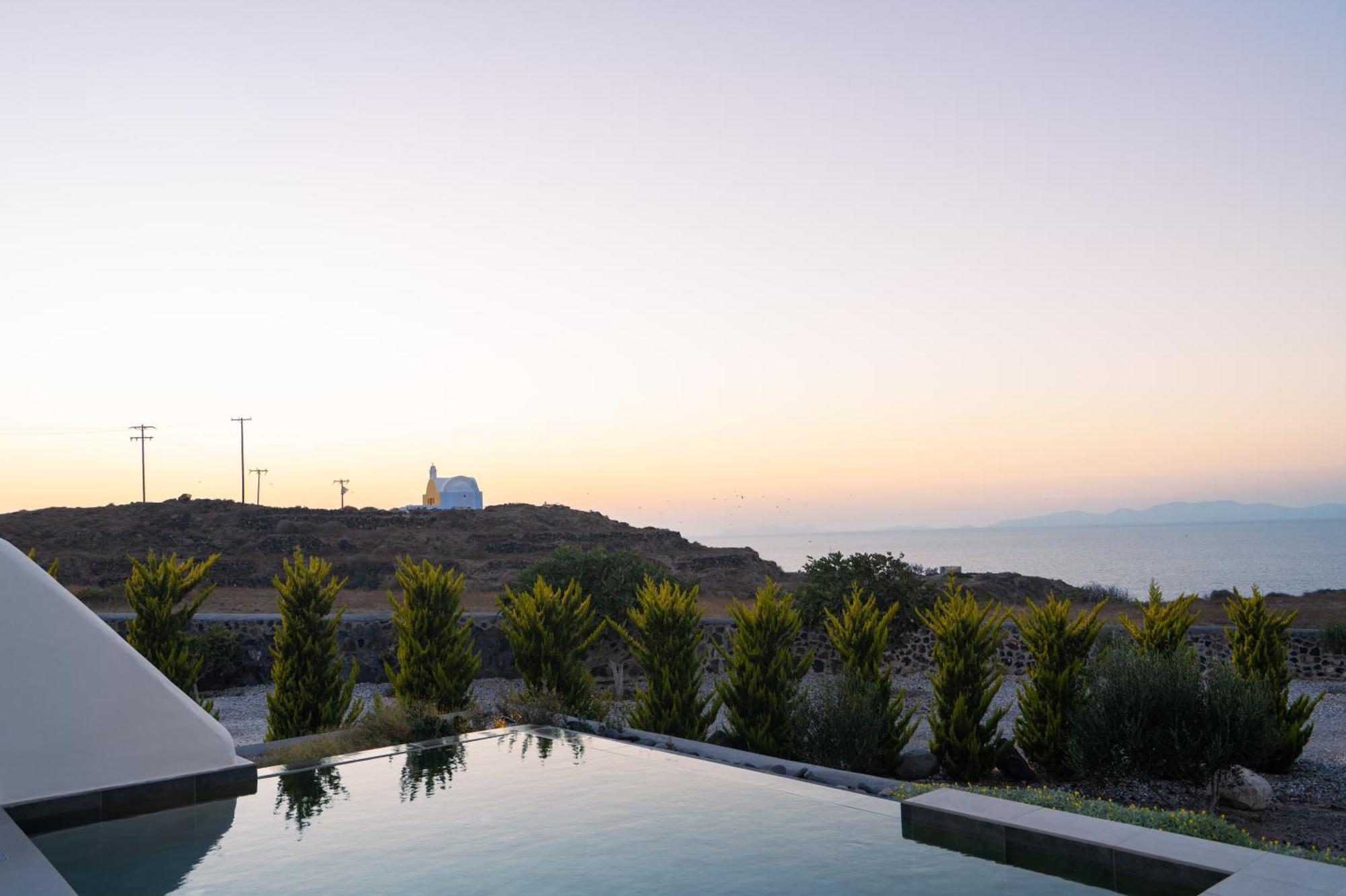Saint John Oia-Exclusive Private Heated Pool Villas 外观 照片